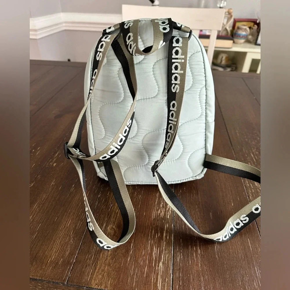 Adidas small backpack - Picture 5 of 12
